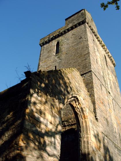 St Serf's Tower and Ruins